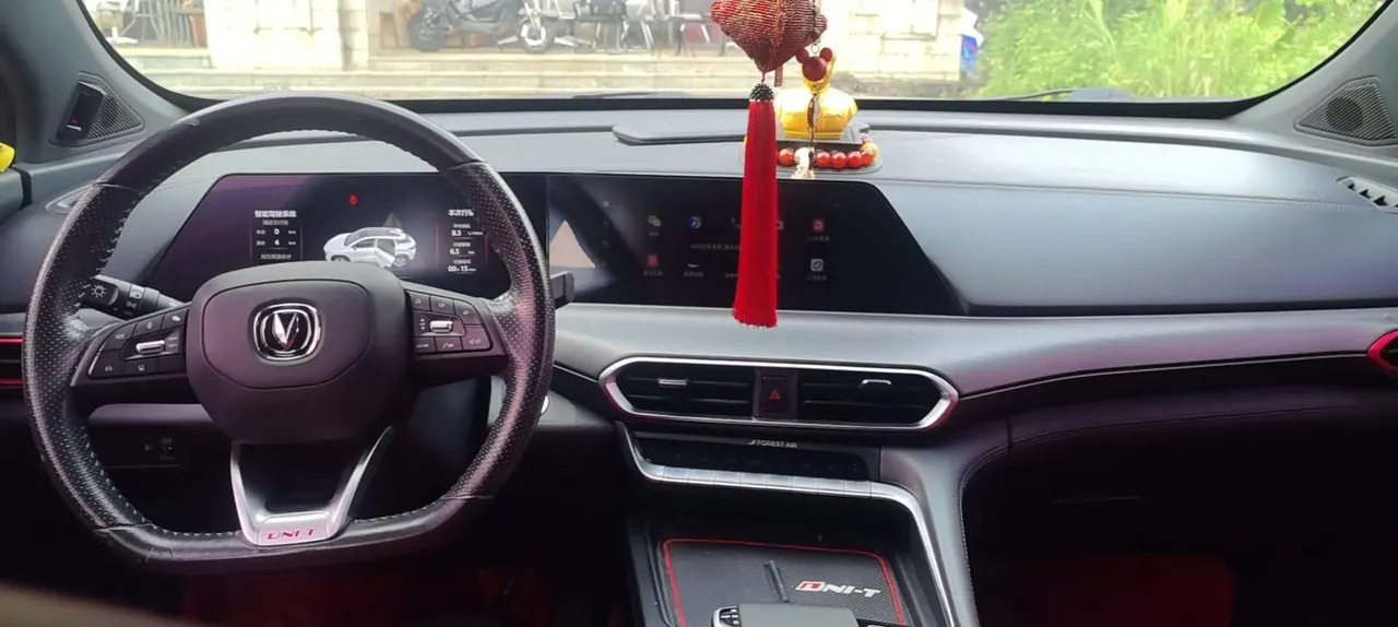 ChangAn 2020 UNI-T 1.5T honorable automatic gear 5