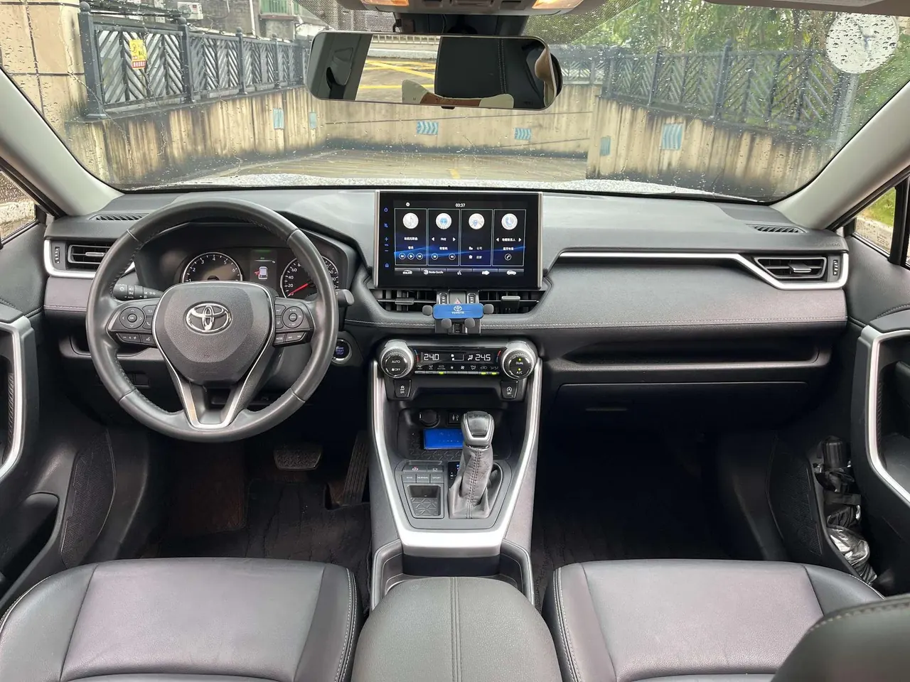 Toyota 2020 Willanda 2.0 Stepless Two-Drive Deluxe Automatic Gear 5