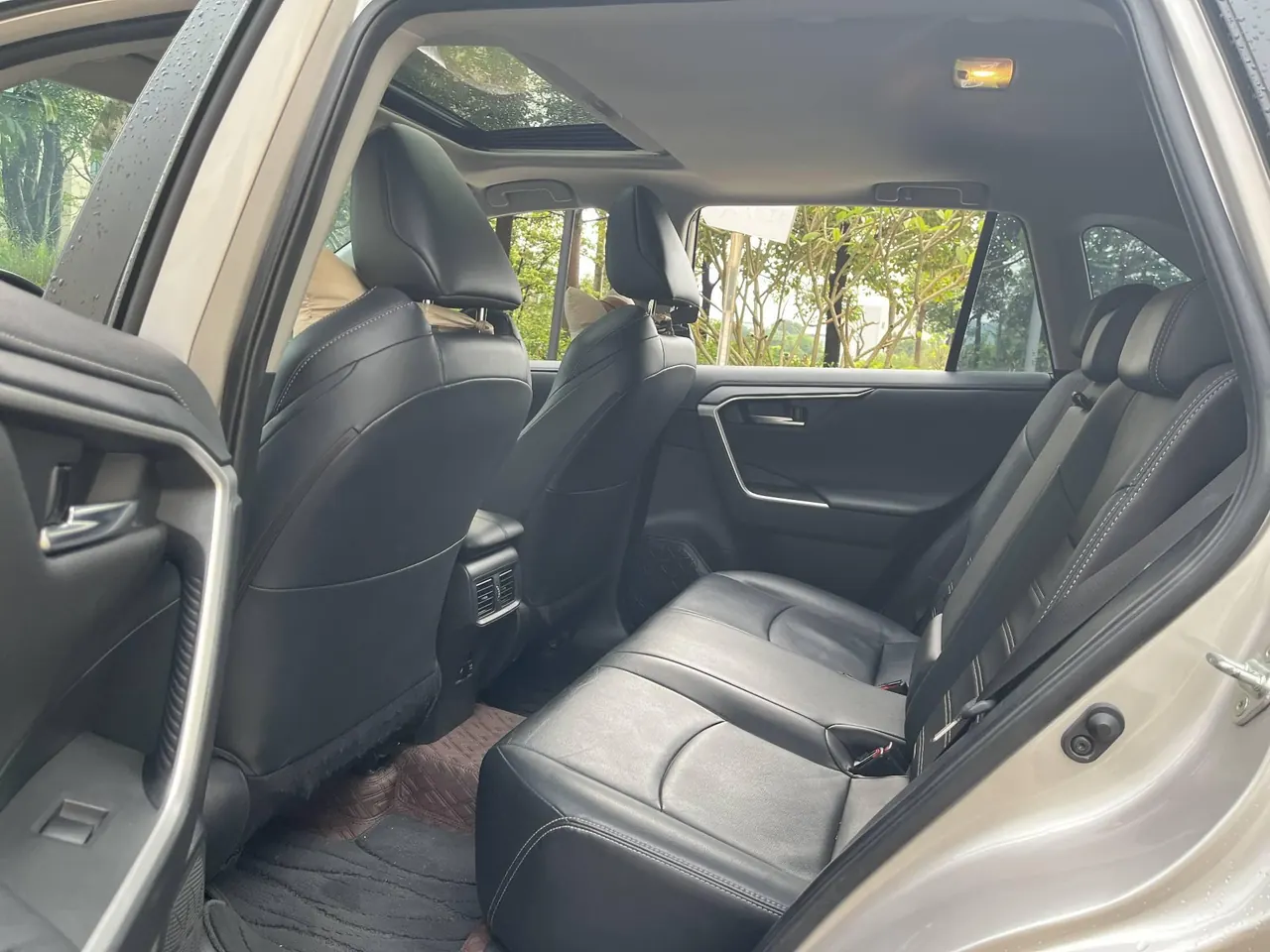Toyota 2020 Willanda 2.0 Stepless Two-Drive Deluxe Automatic Gear 6