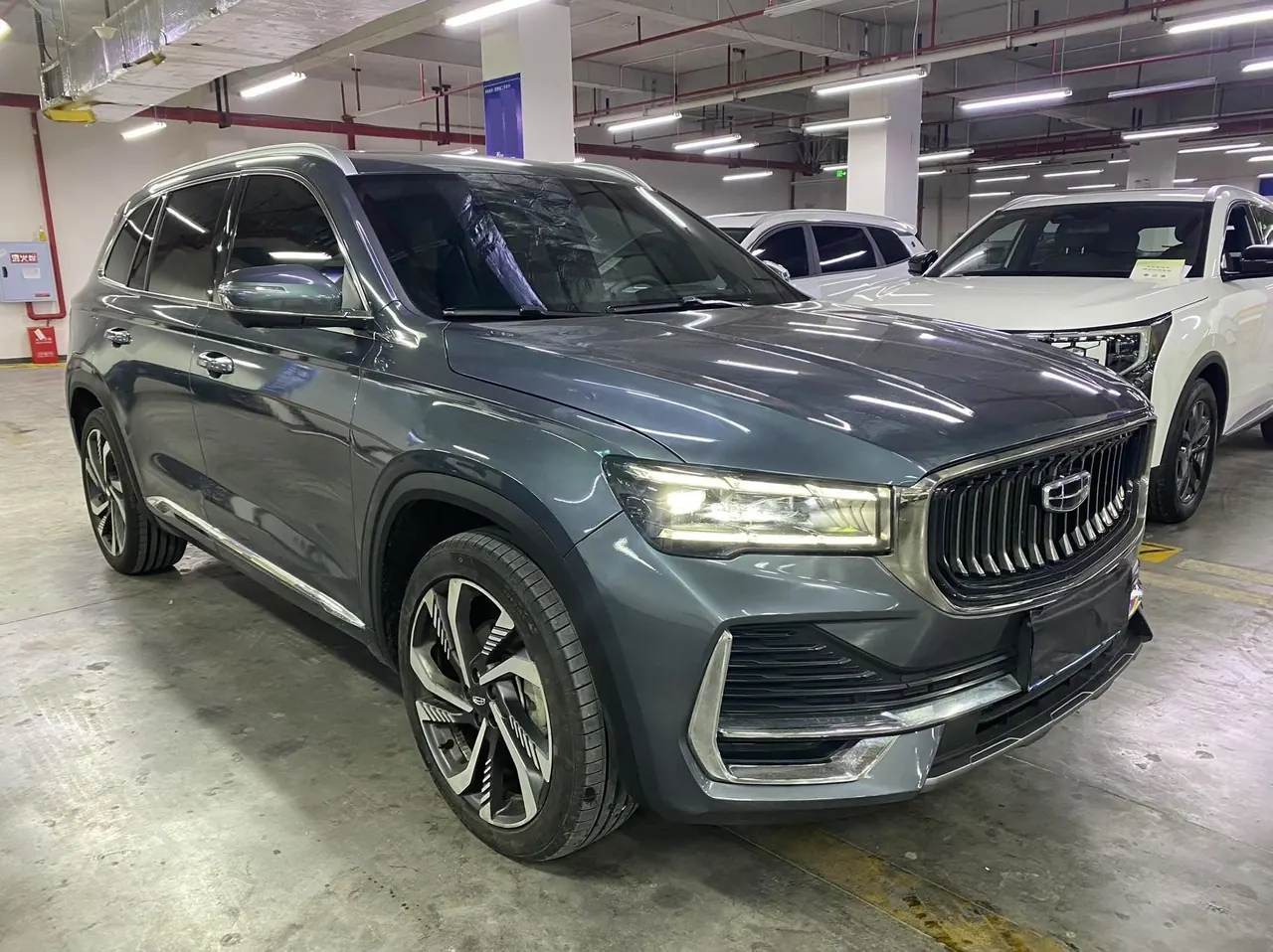 Geely 2024 XingyueL (Monjaro) 2.0TD High Power Two-Drive Enovate Edition Automatic Transmission 3