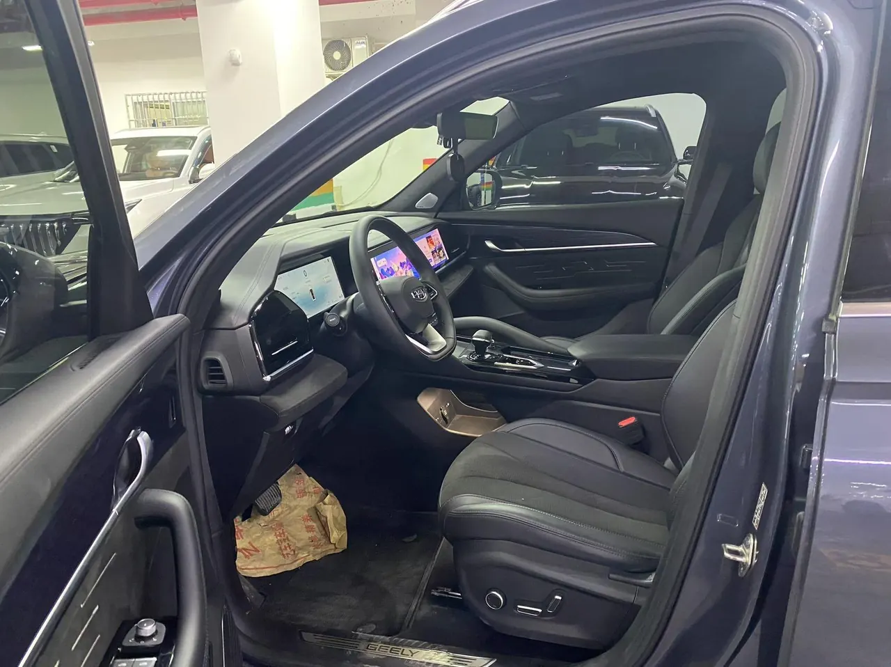 Geely 2024 XingyueL (Monjaro) 2.0TD High Power Two-Drive Enovate Edition Automatic Transmission 4
