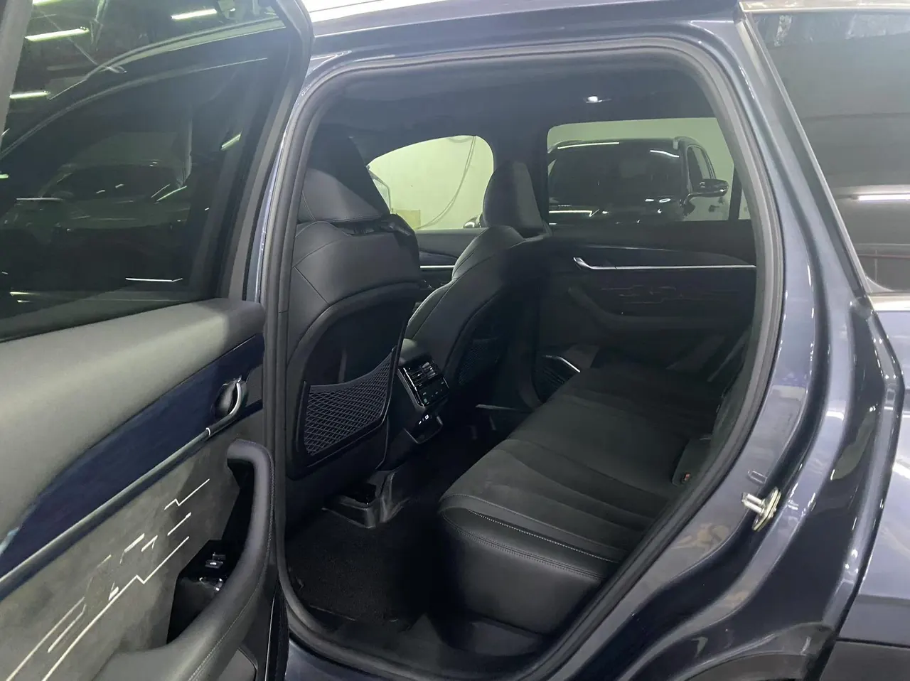 Geely 2024 XingyueL (Monjaro) 2.0TD High Power Two-Drive Enovate Edition Automatic Transmission 5