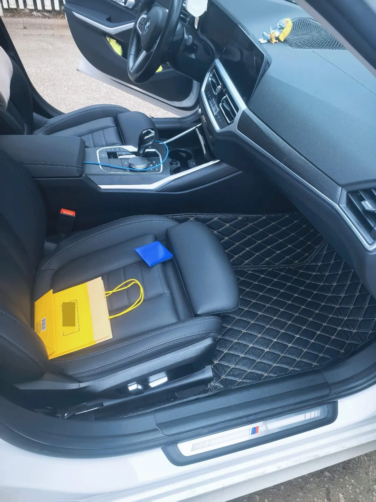 BMW 3 Series 2020 325i 2.0T M Sports Suit Automatic Gear 4