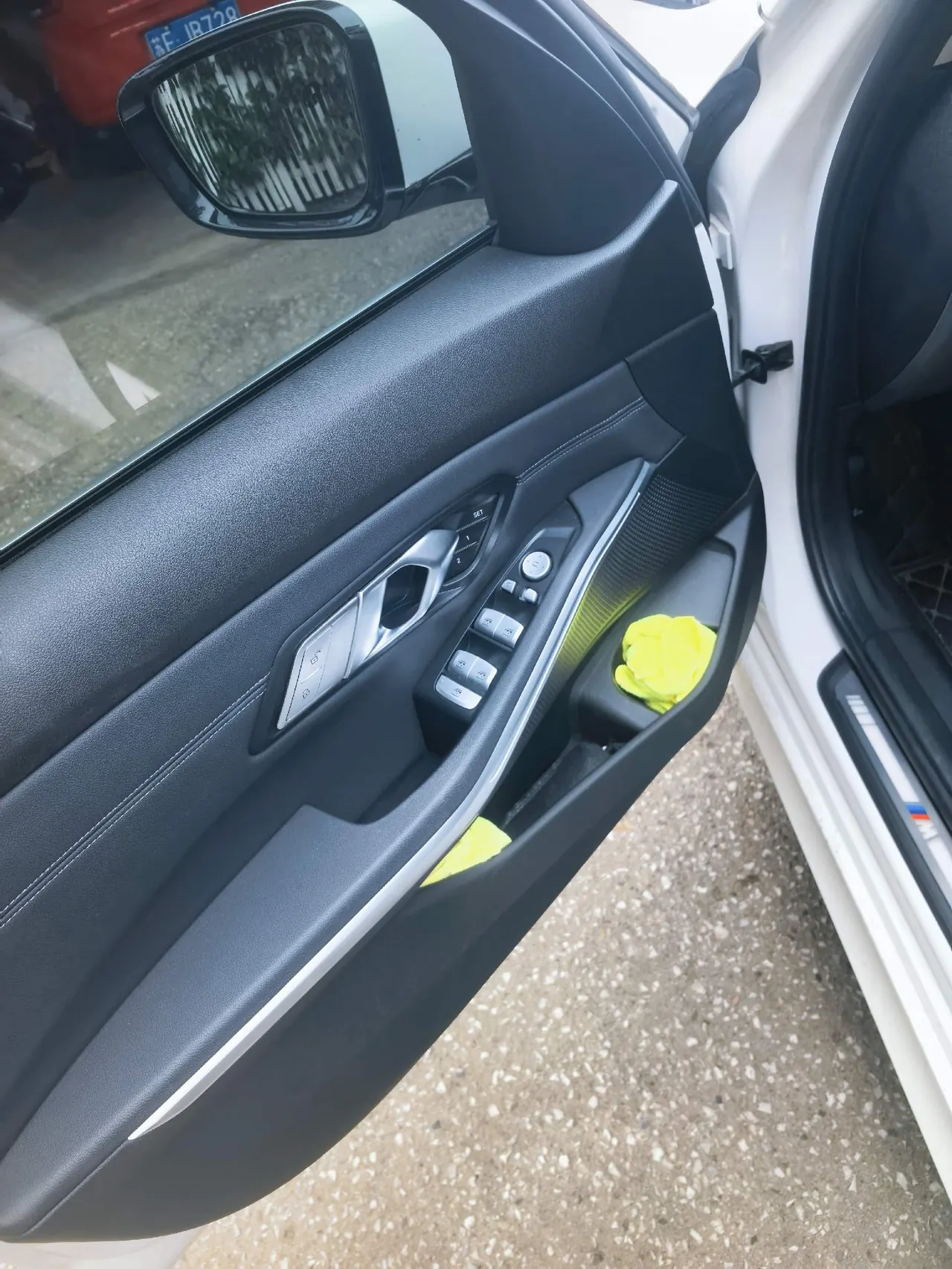 BMW 3 Series 2020 325i 2.0T M Sports Suit Automatic Gear 5