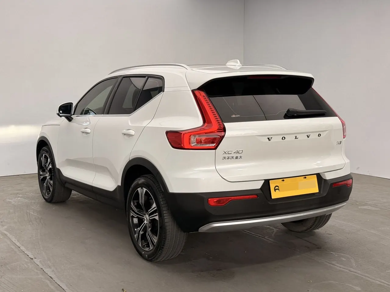 Volvo 2021 XC40 2.0T T4 4-wheel drive Zhiyuan Deluxe Edition Automatic Gear 6