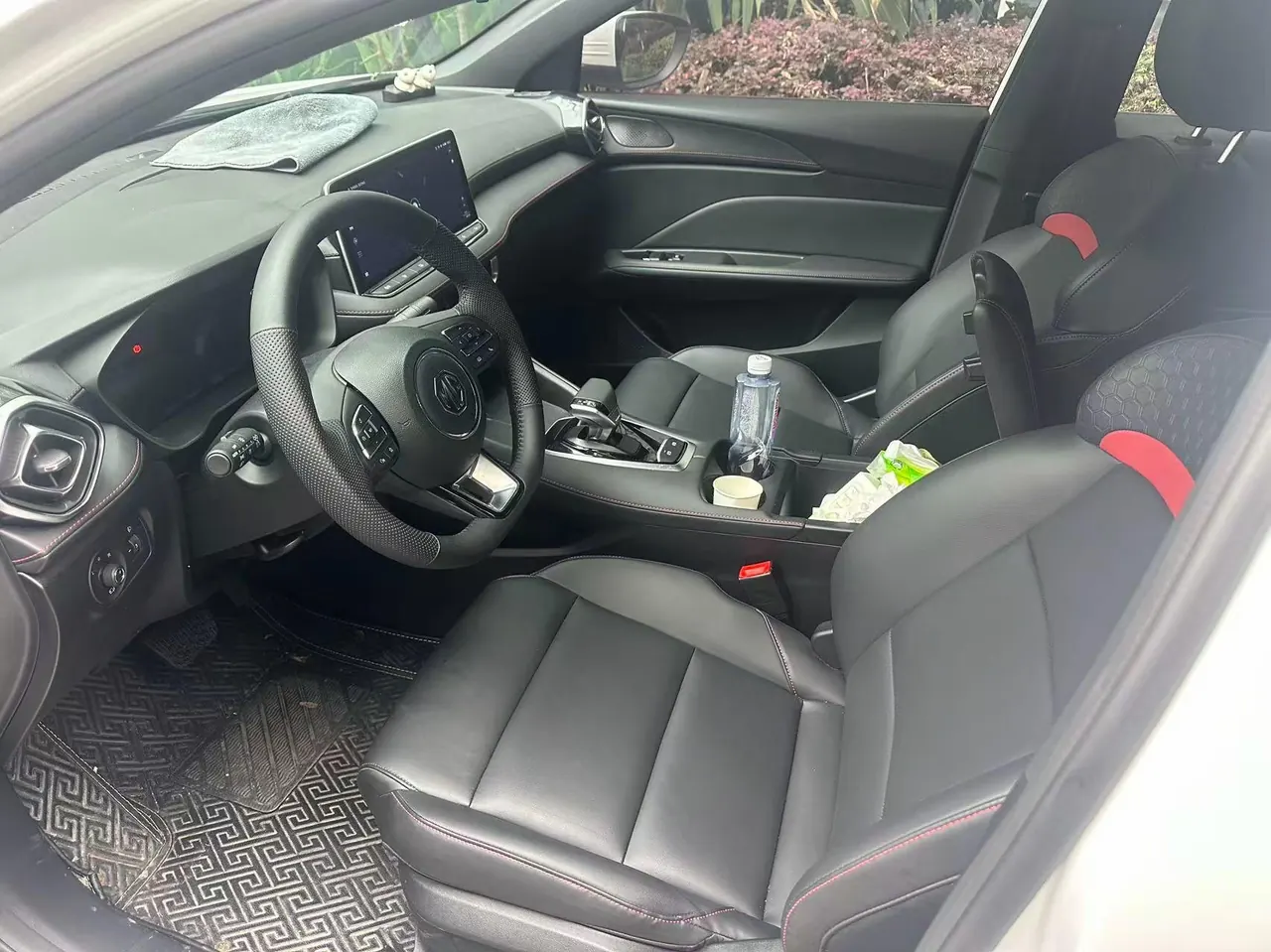 MG 2025 MG5 1.5TGI 300TGI Global Flagship Automatic Gear 3