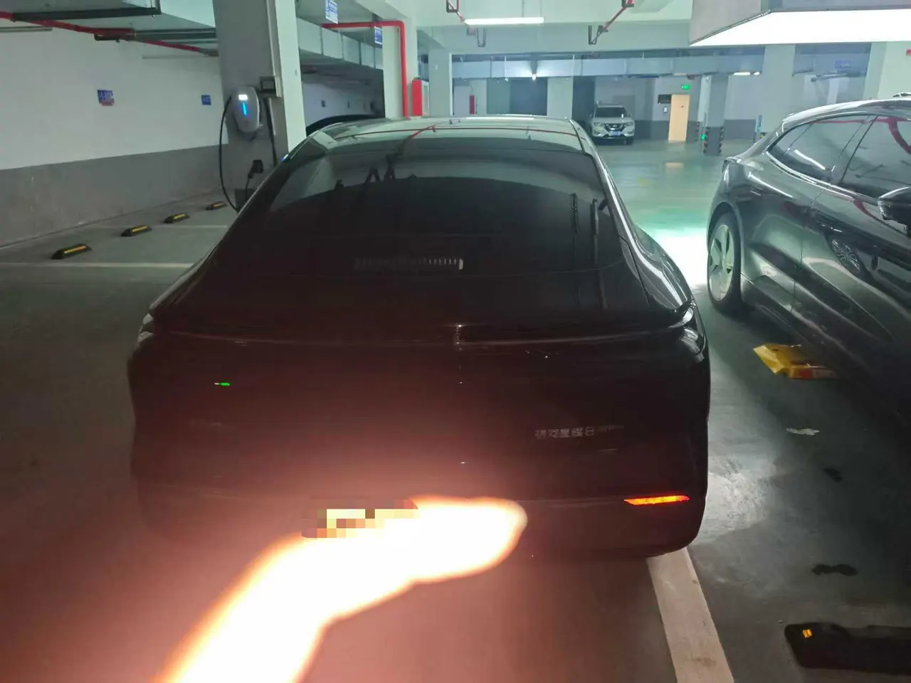 Geely Galaxy 2025 Xingyao 8 EM-i 1.5 130km Premium Edition Automatic Gear 5