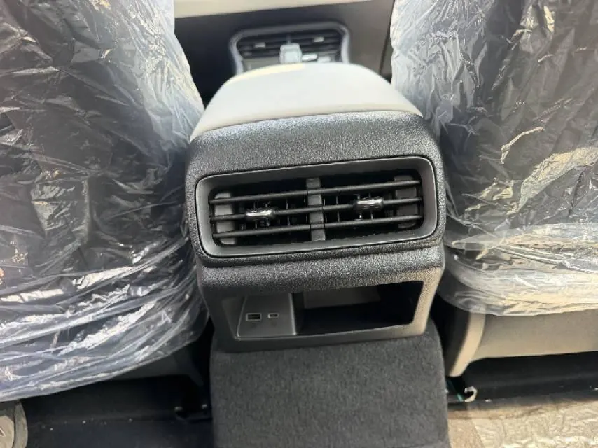 BYD 2025 seals 05 DM-i 1.5 stepless smart driving version 120KM flagship automatic gear 10