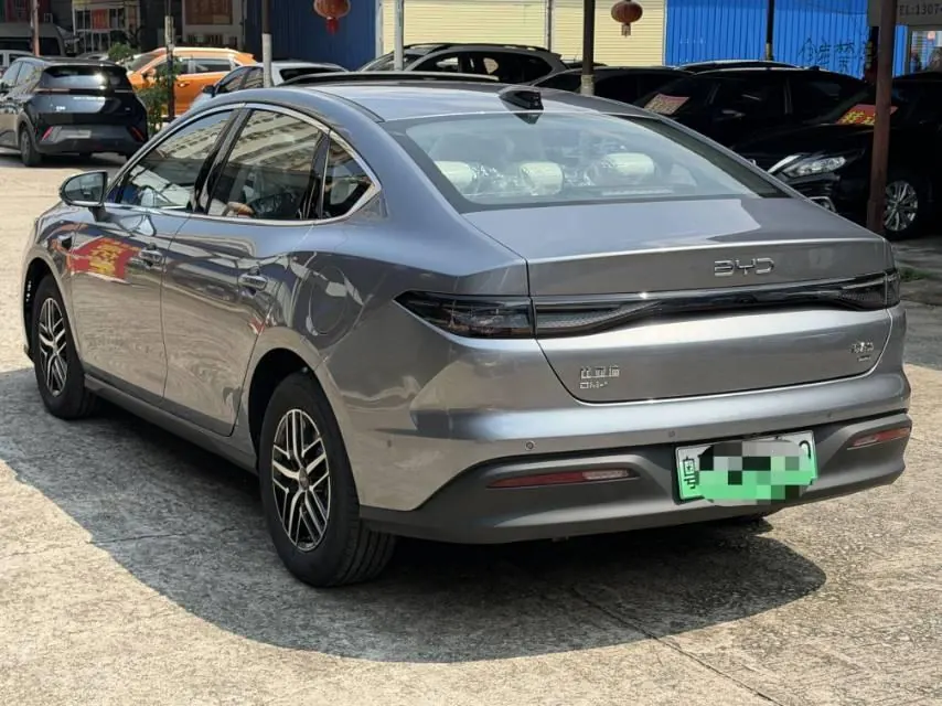 BYD 2025 seals 05 DM-i 1.5 stepless smart driving version 120KM flagship automatic gear 20