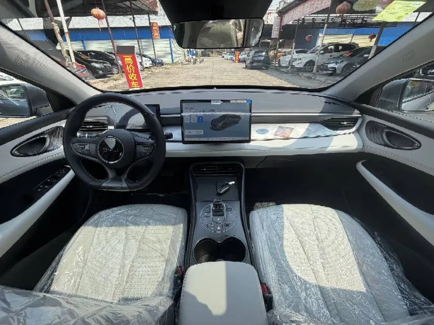BYD 2025 seals 05 DM-i 1.5 stepless smart driving version 120KM flagship automatic gear 5