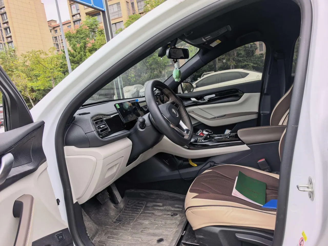 BYD 2024 Qin PLUS DM-i 1.5 stepless glory version 55KM Exceed automatic gear 3