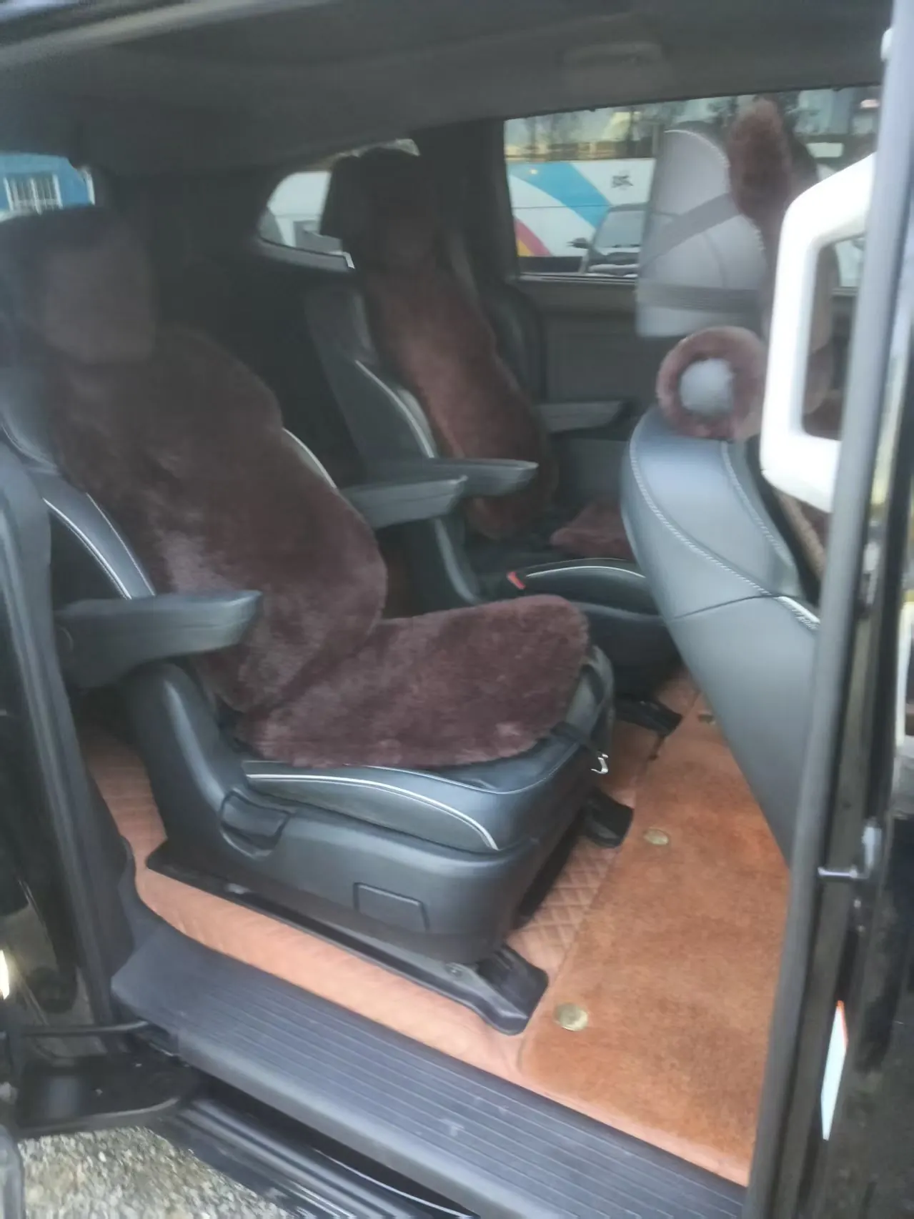 Hyundai 2024 Kusto 1.5TGDi 270TGDi LUX Premium Edition Automatic Gear 3
