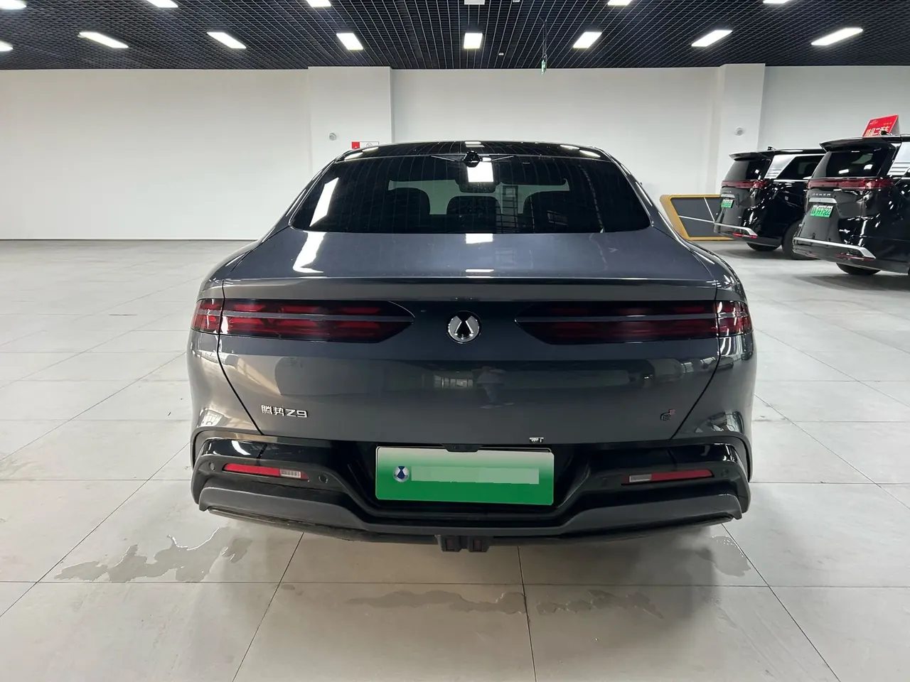Denza 2024 Denza Z9 2.0T Stepless 1100km Four-wheel Drive Pro Edition Automatic Gear 5