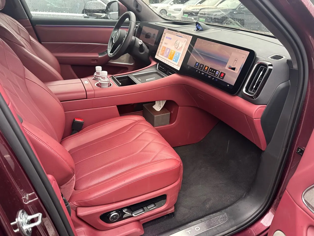 AITO 2025 AITO M8 Ultra 53.4kWh 6-seat automatic gear 6