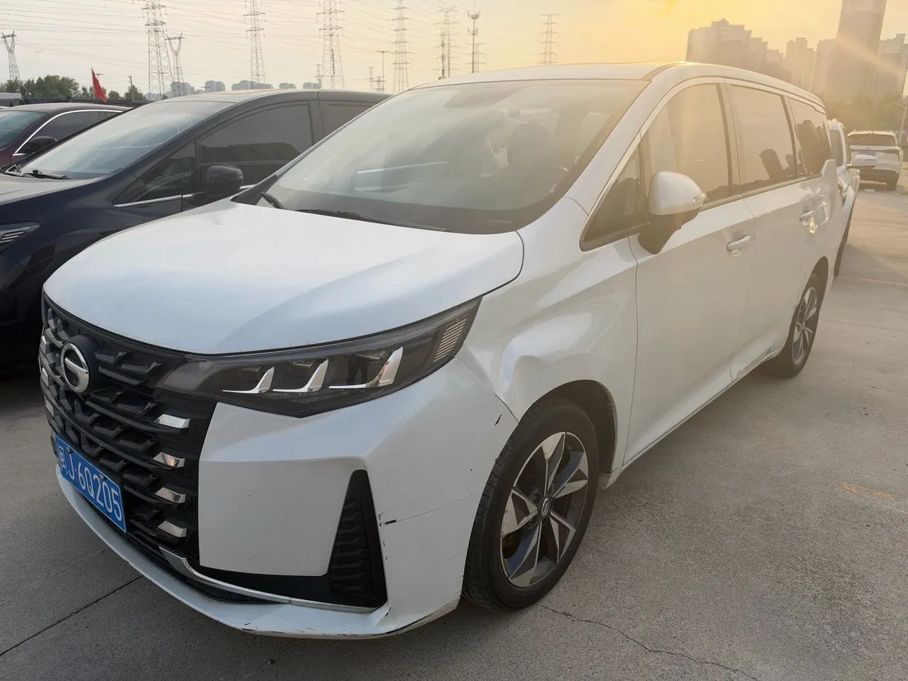 Open image lightbox: Chuanqi 2021 M6 1.5T 270T Deluxe Edition 7-seat Automatic Gear