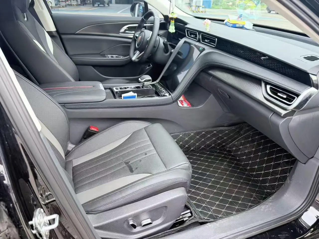 HongQi 2024 H6 2.0T Easy Edition Automatic Gear 4