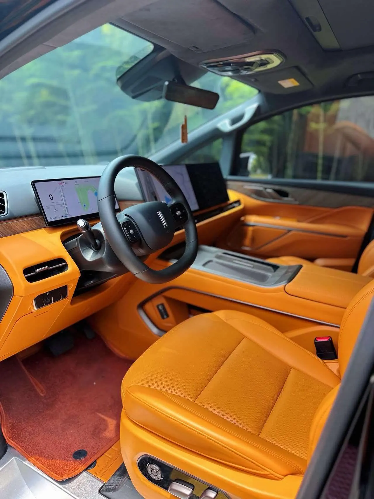 WEY 2025 VV7 Hi4 1.5T Four-Wheel-Drive Automatic Model 6