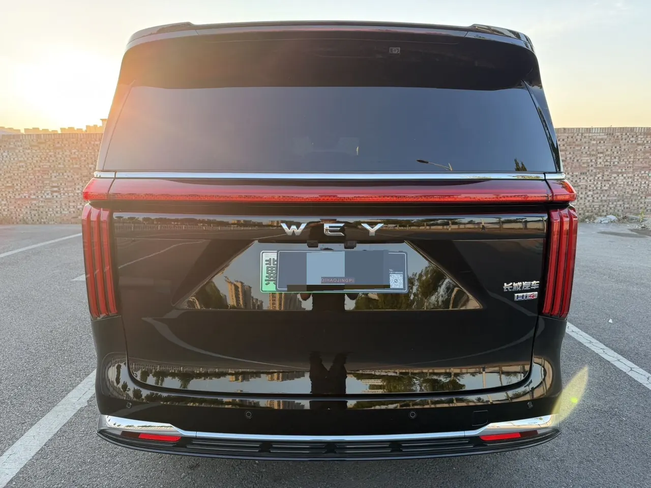 WEY 2025 VV7 Hi4 1.5T Four-Wheel-Drive Automatic Model 8