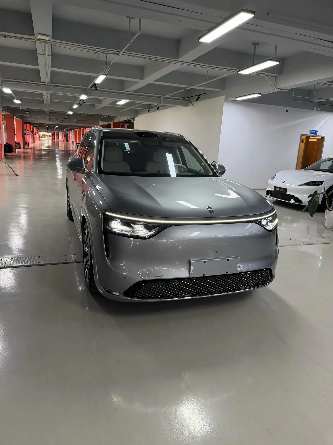 AITO 2025 AITO M8 Max 5-seat Long Endurance Edition (896-line Laser Radar) Automatic Gear 2