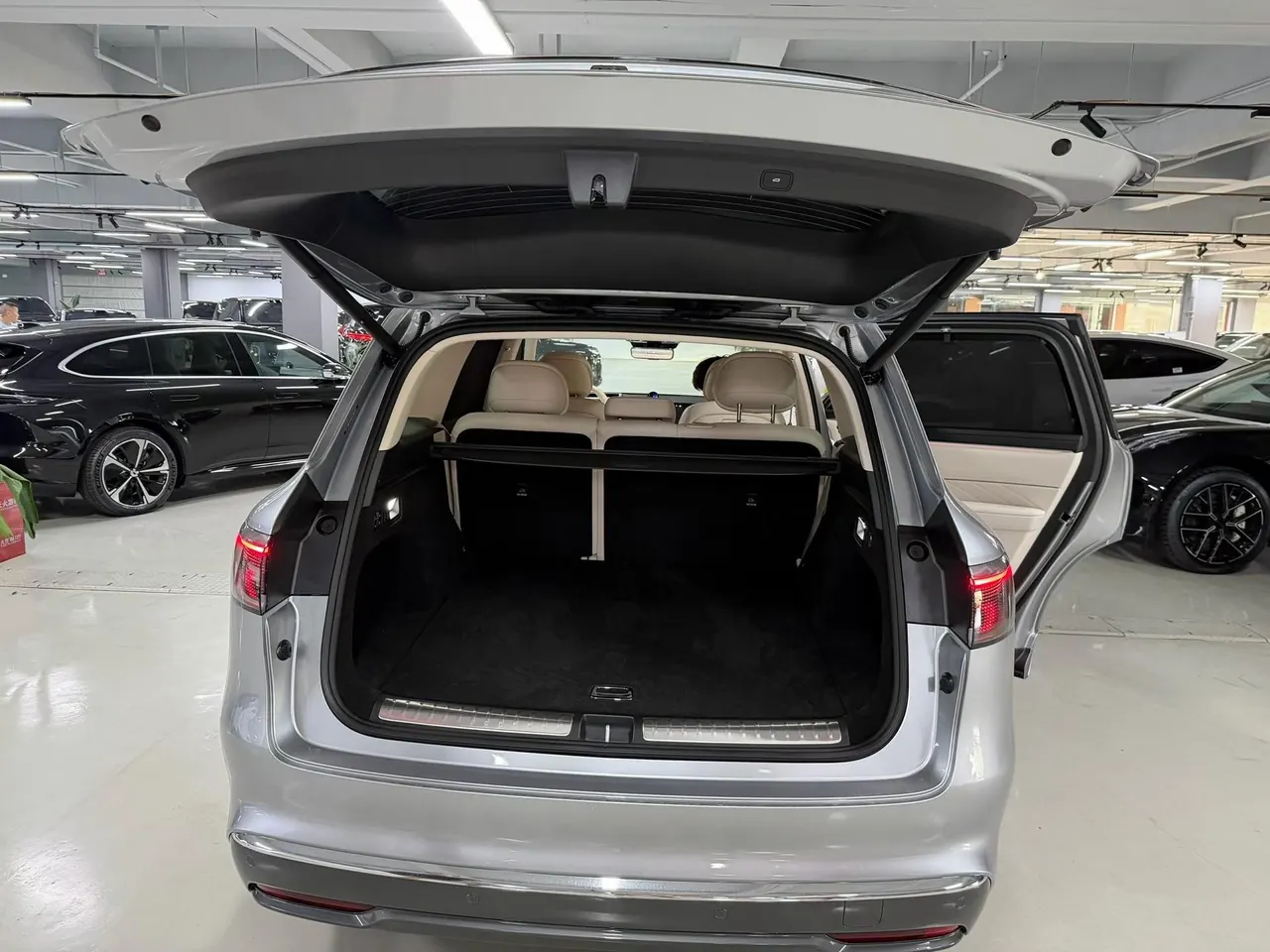 AITO 2025 AITO M8 Max 5-seat Long Endurance Edition (896-line Laser Radar) Automatic Gear 4