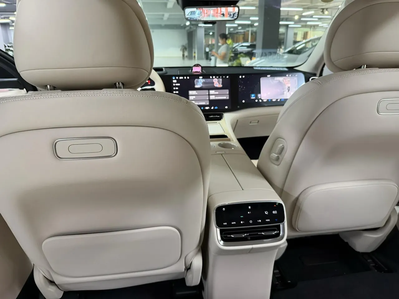AITO 2025 AITO M8 Max 5-seat Long Endurance Edition (896-line Laser Radar) Automatic Gear 7