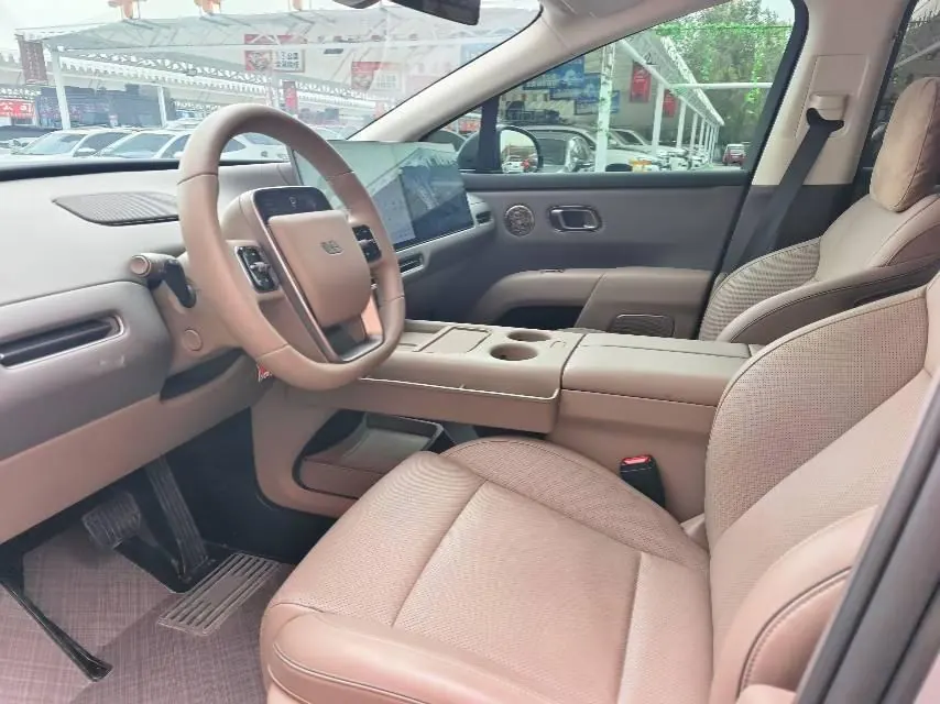 Li 2025 i8 Standard Edition Automatic Gear 3