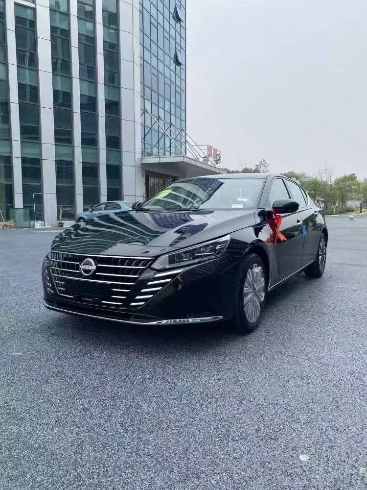 Open image lightbox: Nissan 2024 Teana 2.0 Stepless XE Sincerely Edition Automatic Gear