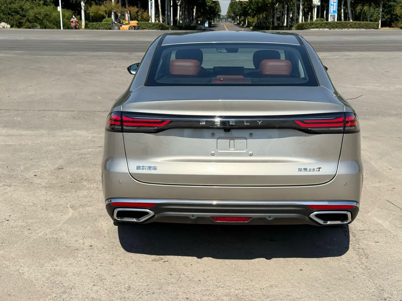 Geely 2026 Emgrand – Sedan 1.5T Flagship Automatic 3