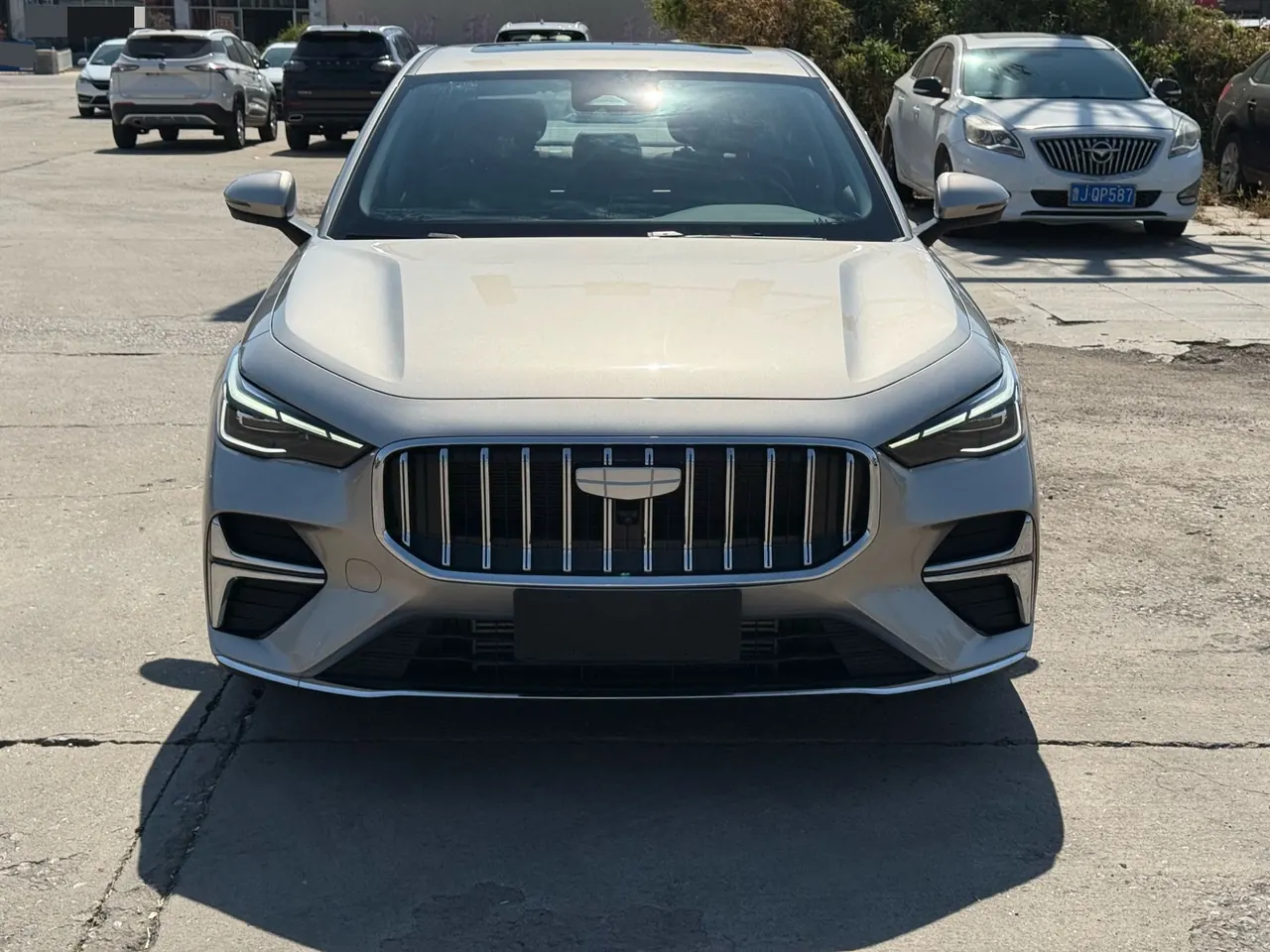 Geely 2026 Emgrand – Sedan 1.5T Flagship Automatic 6