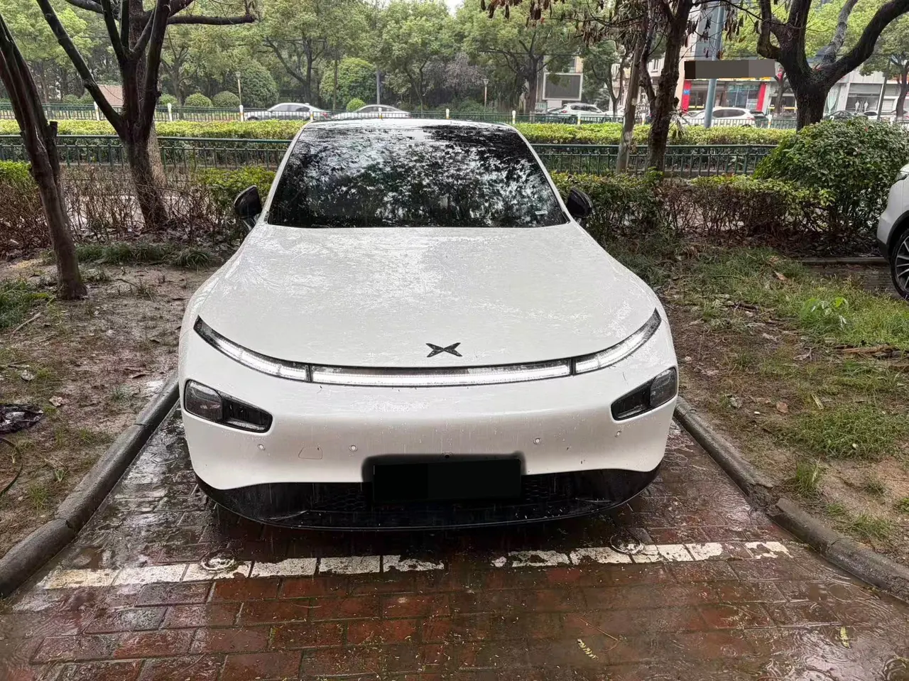 Xpeng 2023 P7i 610 Max Performance Edition Automatic Gear 2