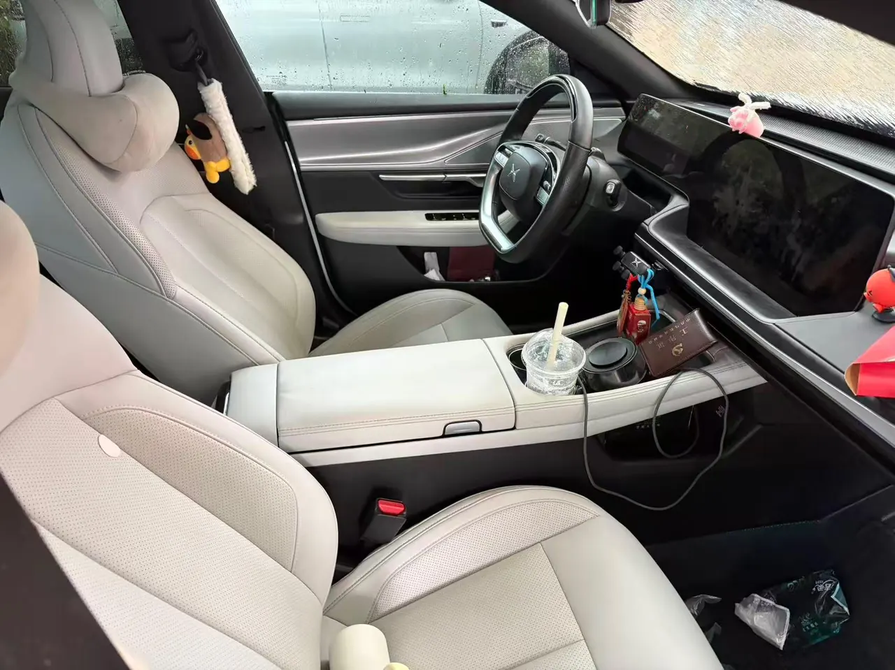 Xpeng 2023 P7i 610 Max Performance Edition Automatic Gear 4