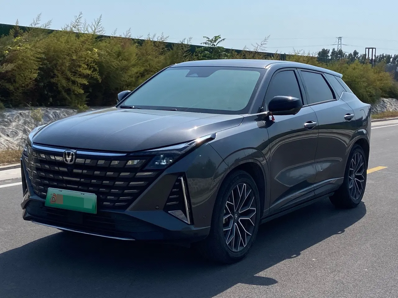 Open image lightbox: ChangAn 2024 UNI-Z Smart Electric iDD 1.5 Stepless 125km Excellent Automatic Gear