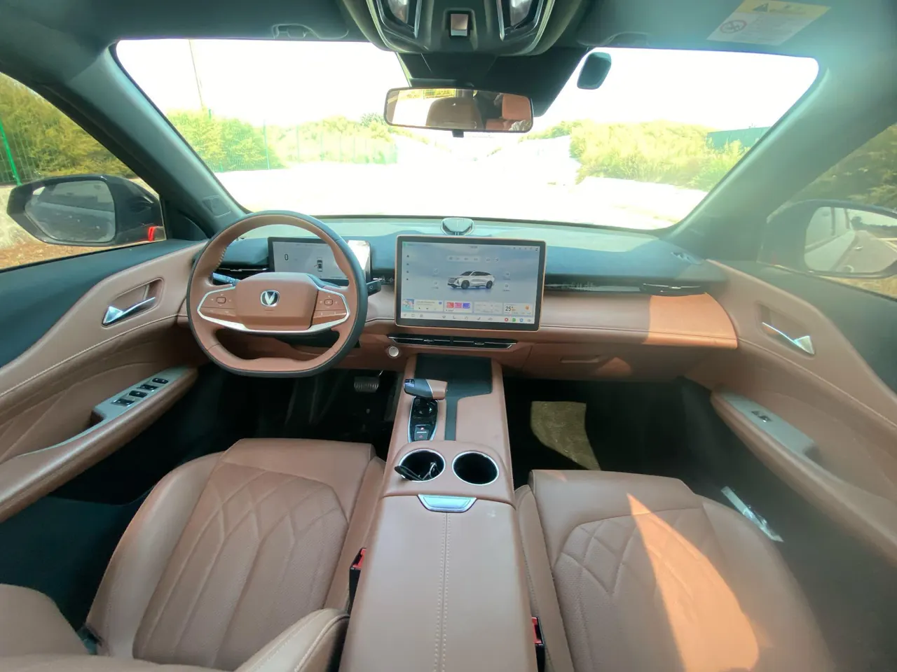 ChangAn 2024 UNI-Z Smart Electric iDD 1.5 Stepless 125km Excellent Automatic Gear 9