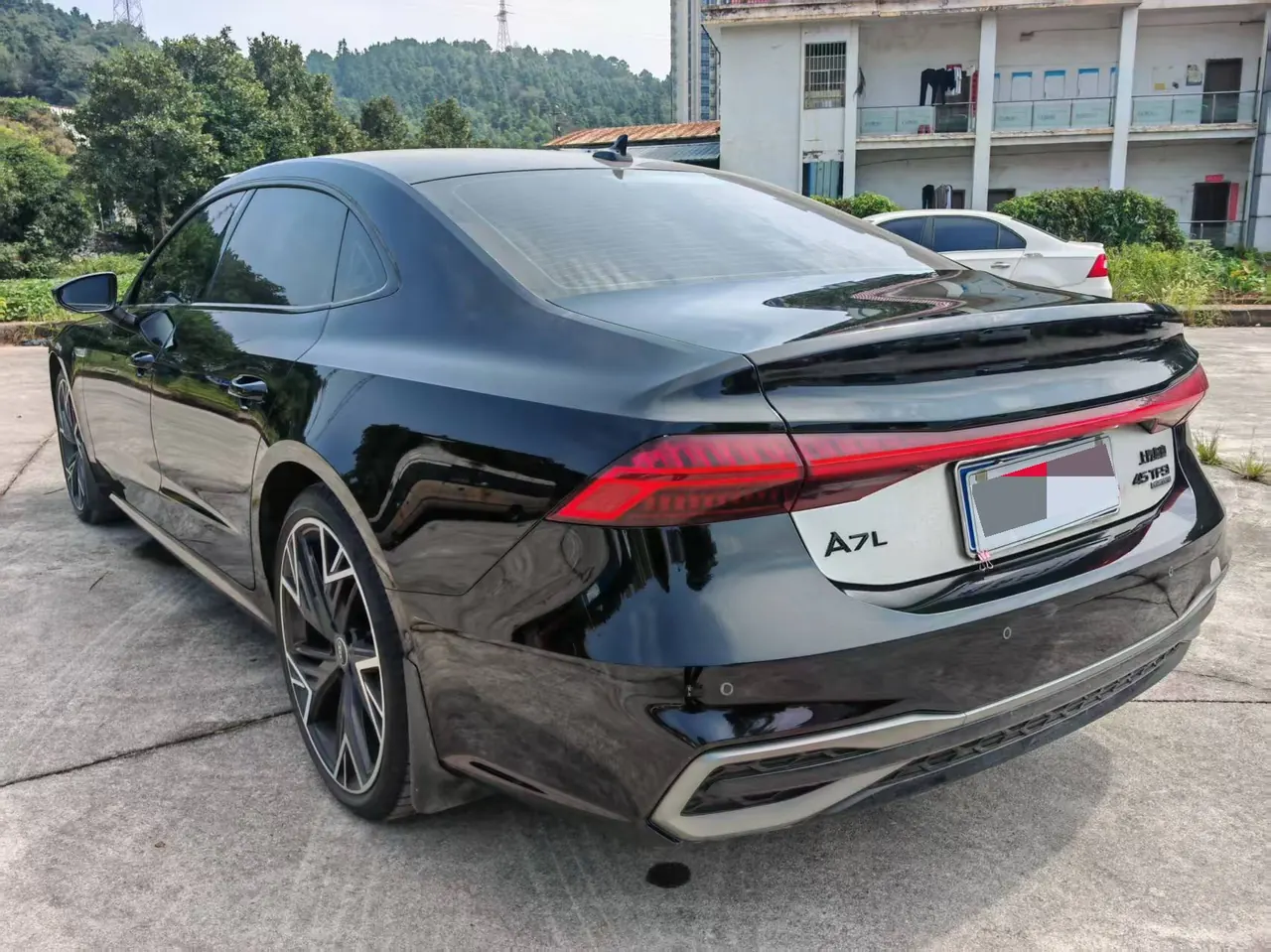 Audi 2024 A7L 2.0TFSI 45TFSI Quattro Black Samurai Edition Automatic Gear 5