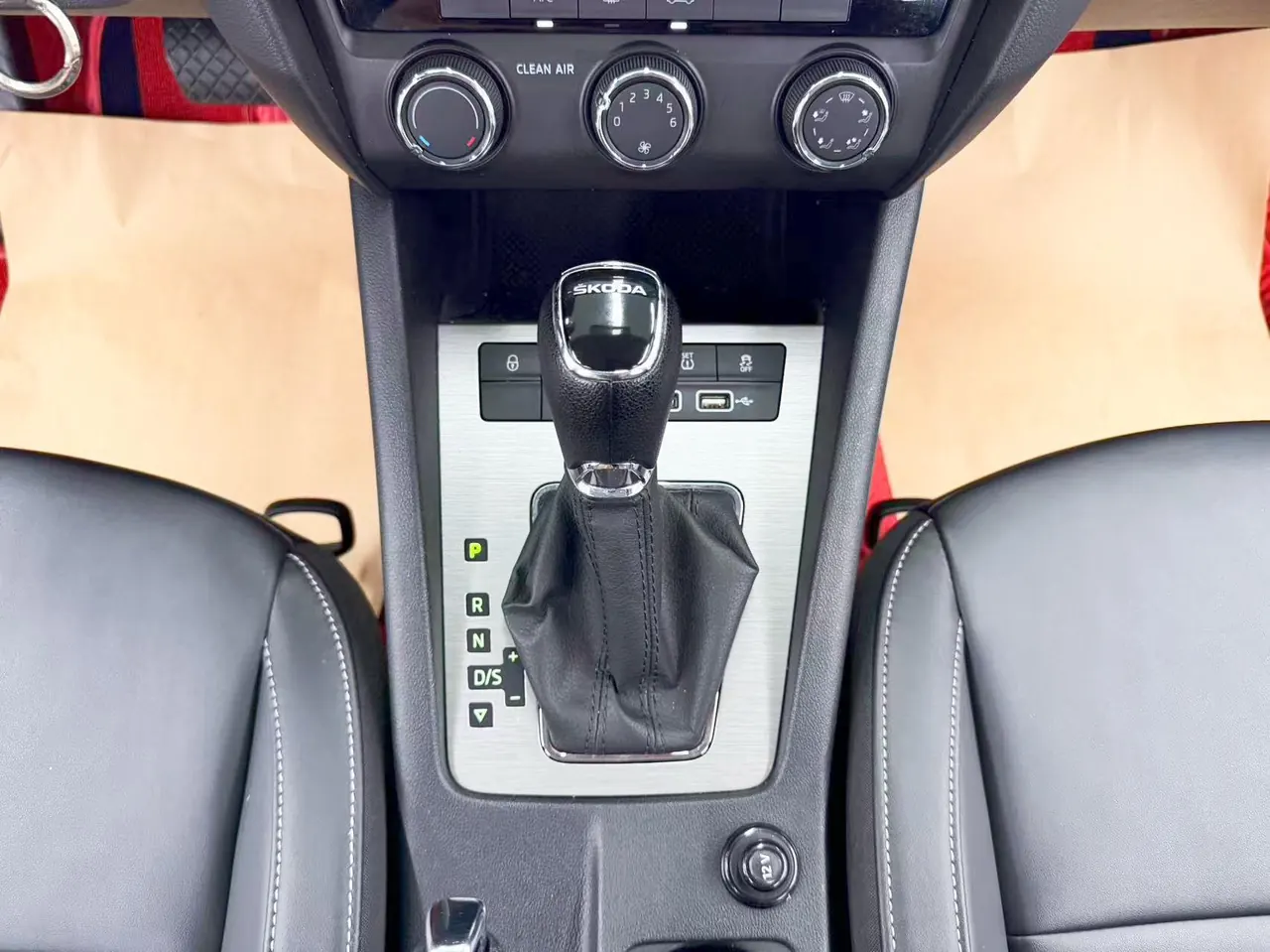Skoda 2022 Ming Rui 1.5 Comfortable Edition Automatic Gear 10
