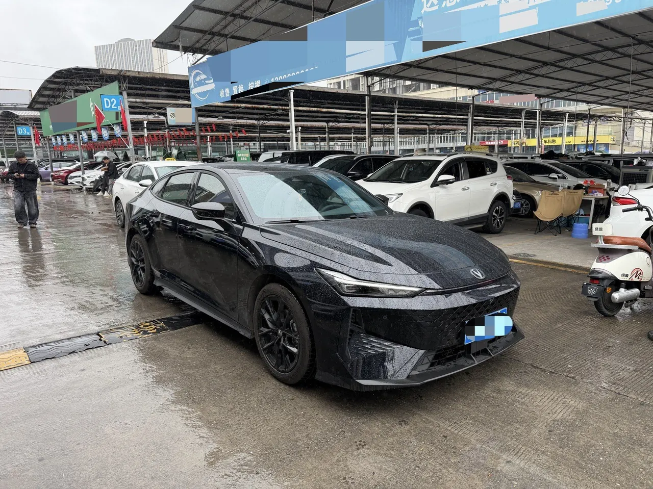 ChangAn 2024 UNI-V 1.5T Prestige Automatic 3
