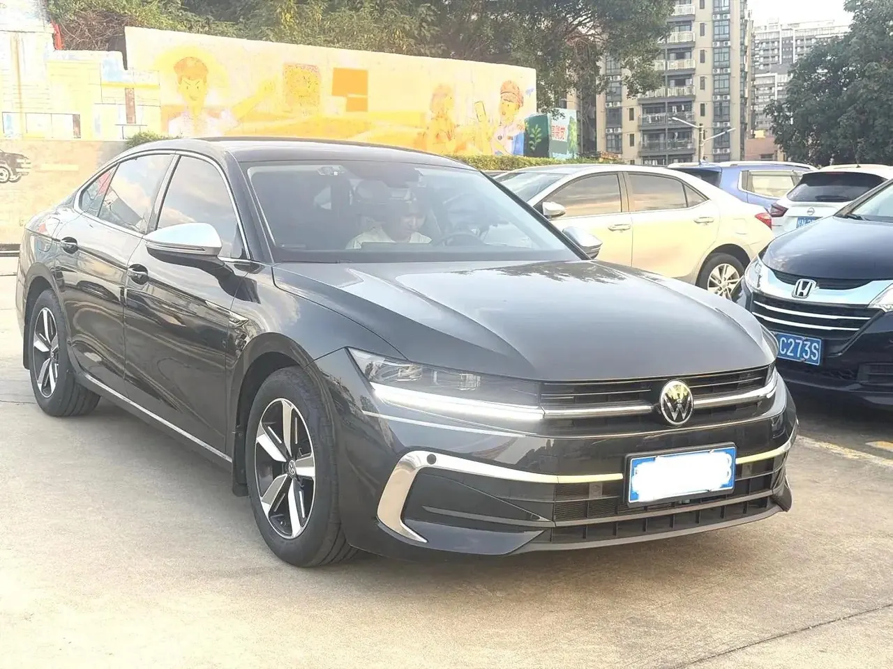 Volkswagen 2024 Magotan 1.5TSI 300TSI Premium Edition Automatic Gear 2