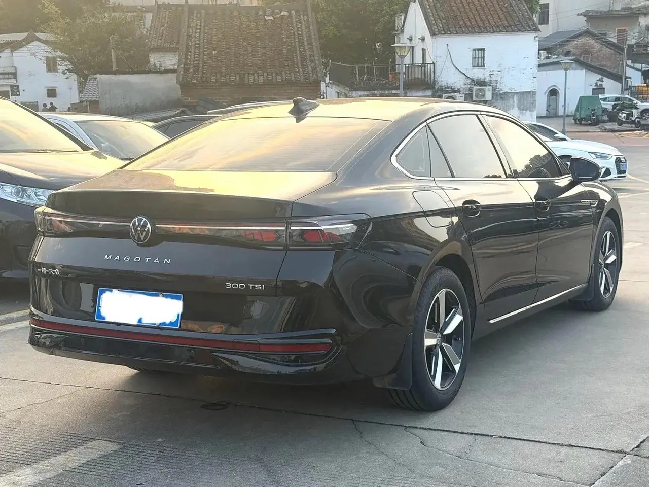 Volkswagen 2024 Magotan 1.5TSI 300TSI Premium Edition Automatic Gear 4