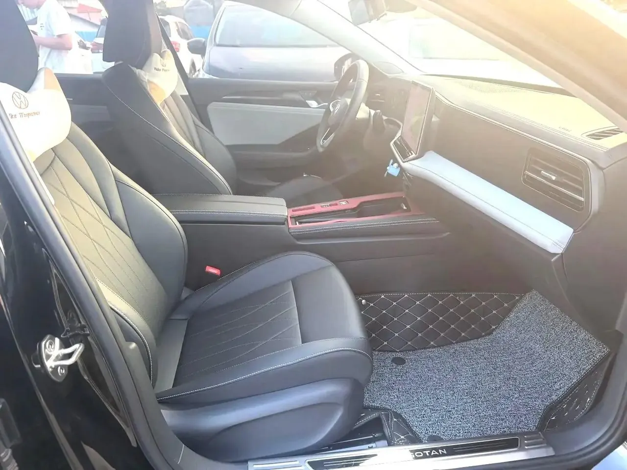 Volkswagen 2024 Magotan 1.5TSI 300TSI Premium Edition Automatic Gear 6
