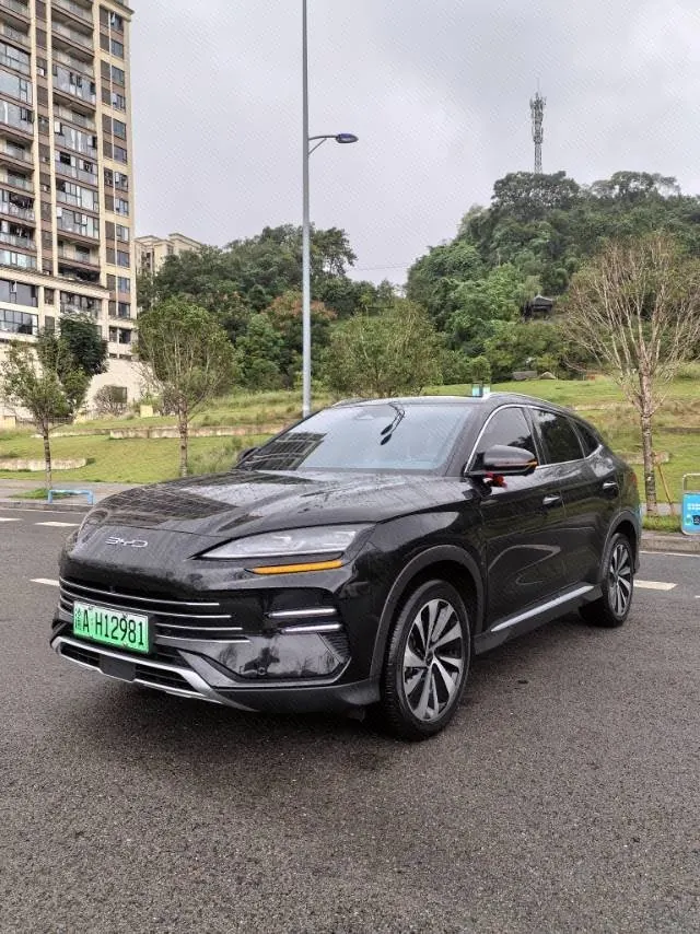 Open image lightbox: BYD 2023 Song PLUS DM-i 1.5 Stepless Champion Edition 150KM Flagship PLUS Automatic Gear
