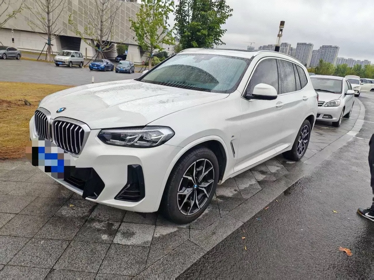 Open image lightbox: BMW 2023 X3 xDrive25i 2.0T M sports suit automatic gear