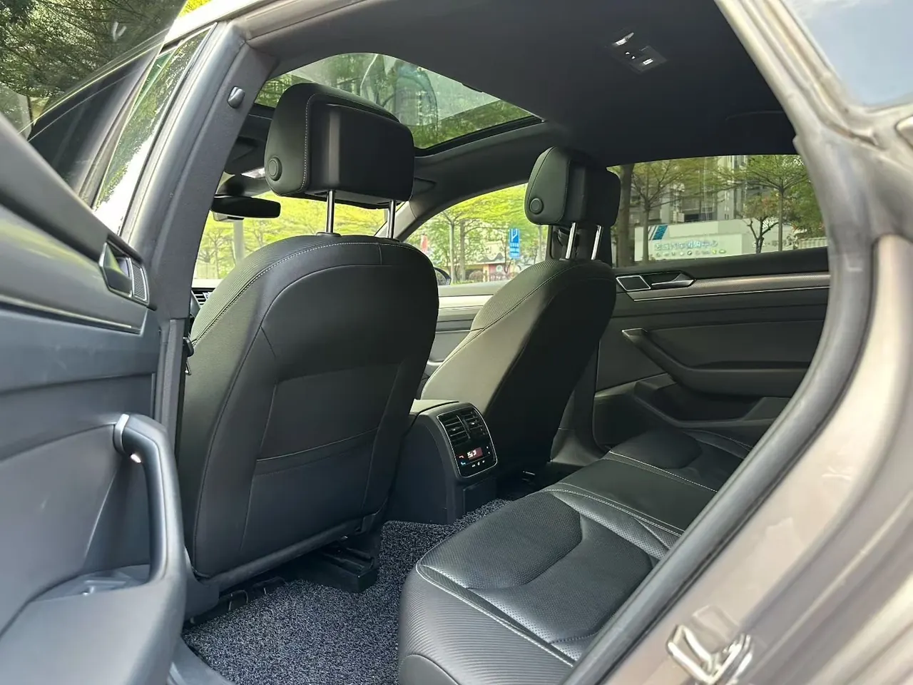 Volkswagen 2020 CC 2.0TSI 330TSI beauty version of automatic gear 6