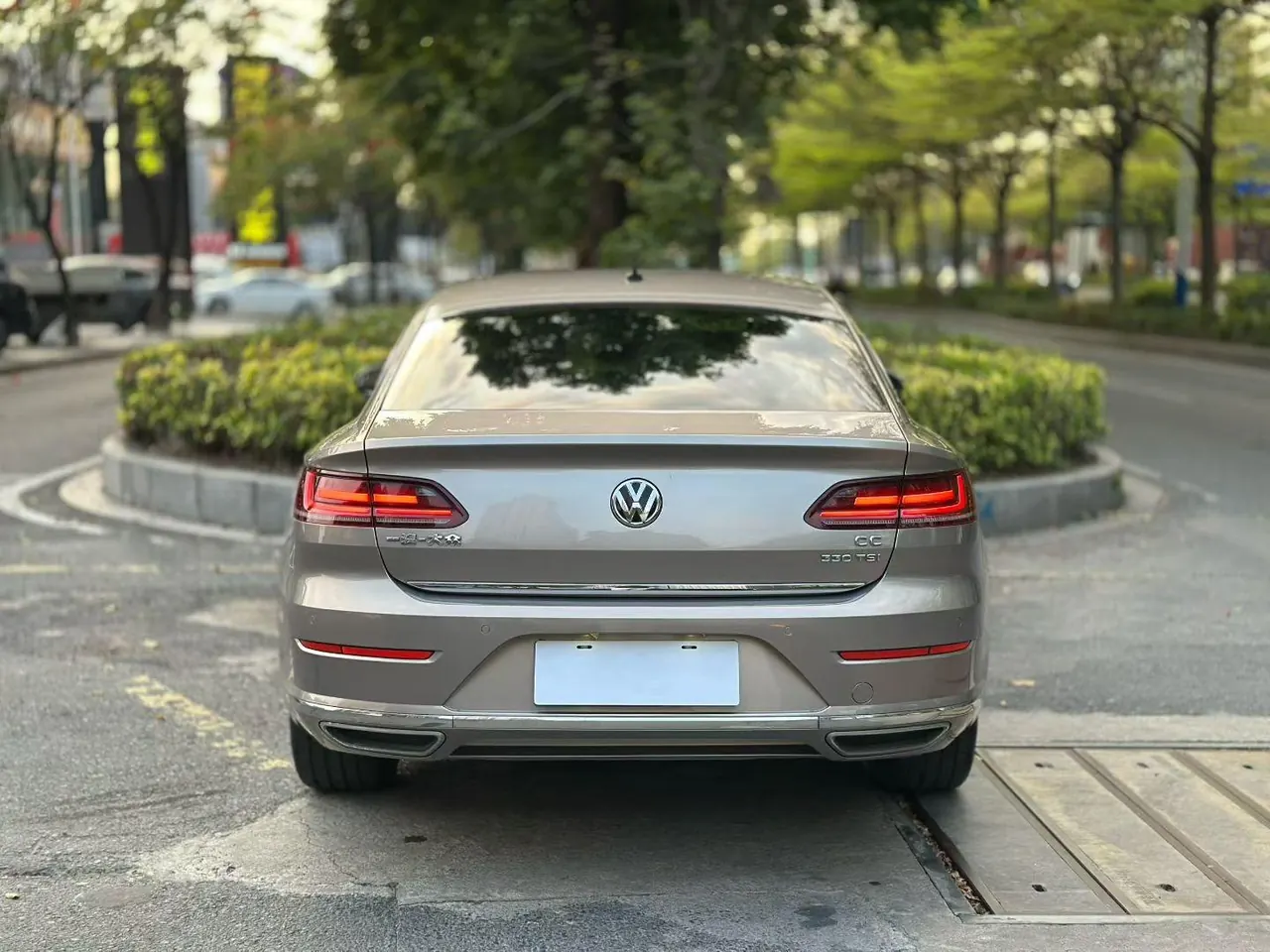 Volkswagen 2020 CC 2.0TSI 330TSI beauty version of automatic gear 8
