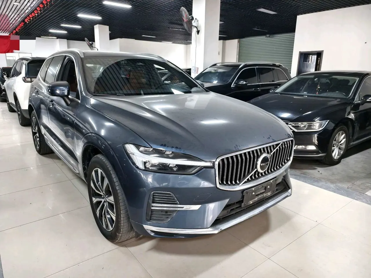 Volvo 2024 XC60 48V 2.0T B5 4-wheel drive Zhiyuan Deluxe Edition Automatic Gear 3