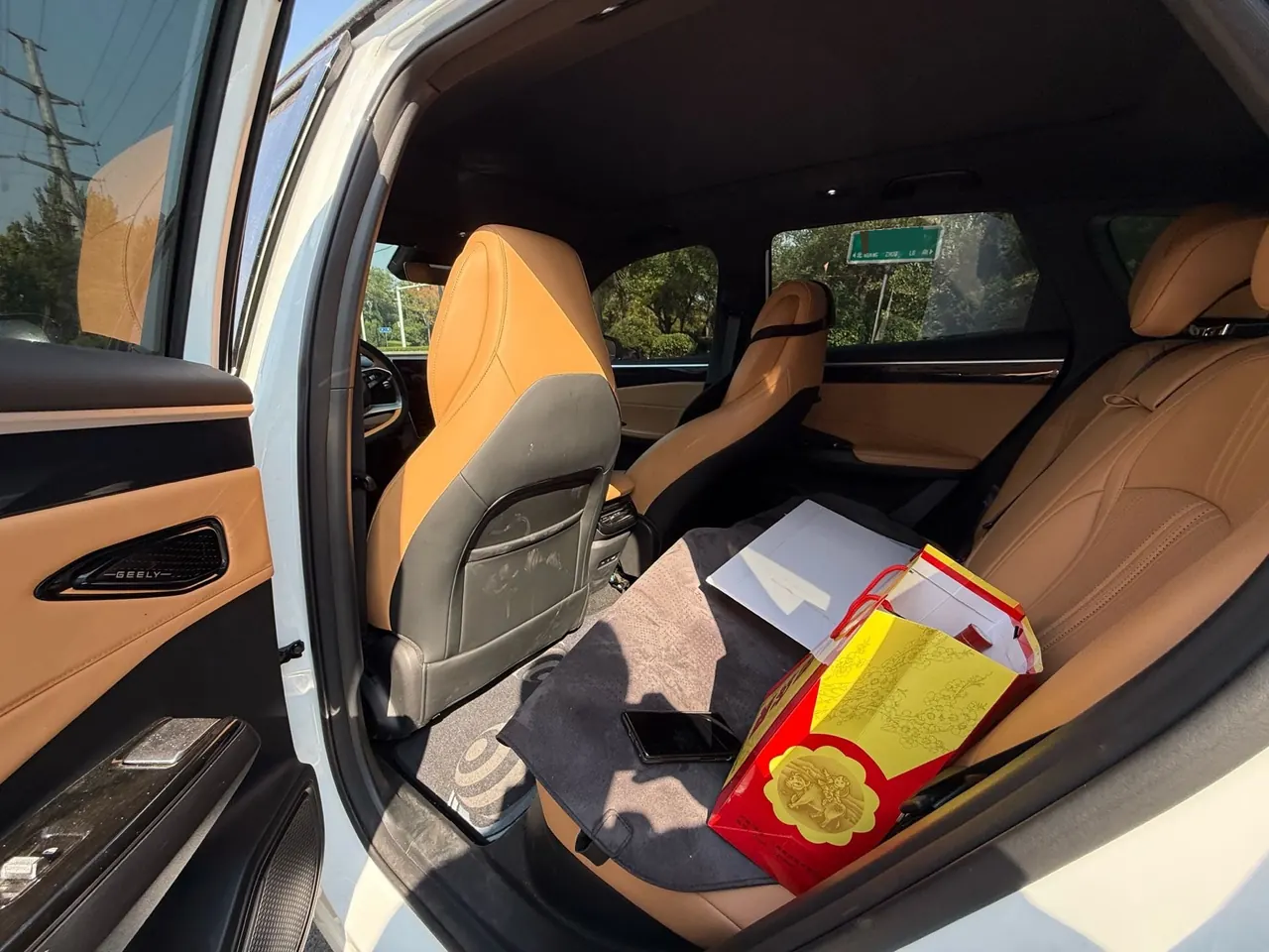 Geely Galaxy 2023 L7 1.5T 115km Starship Automatic Gear 5