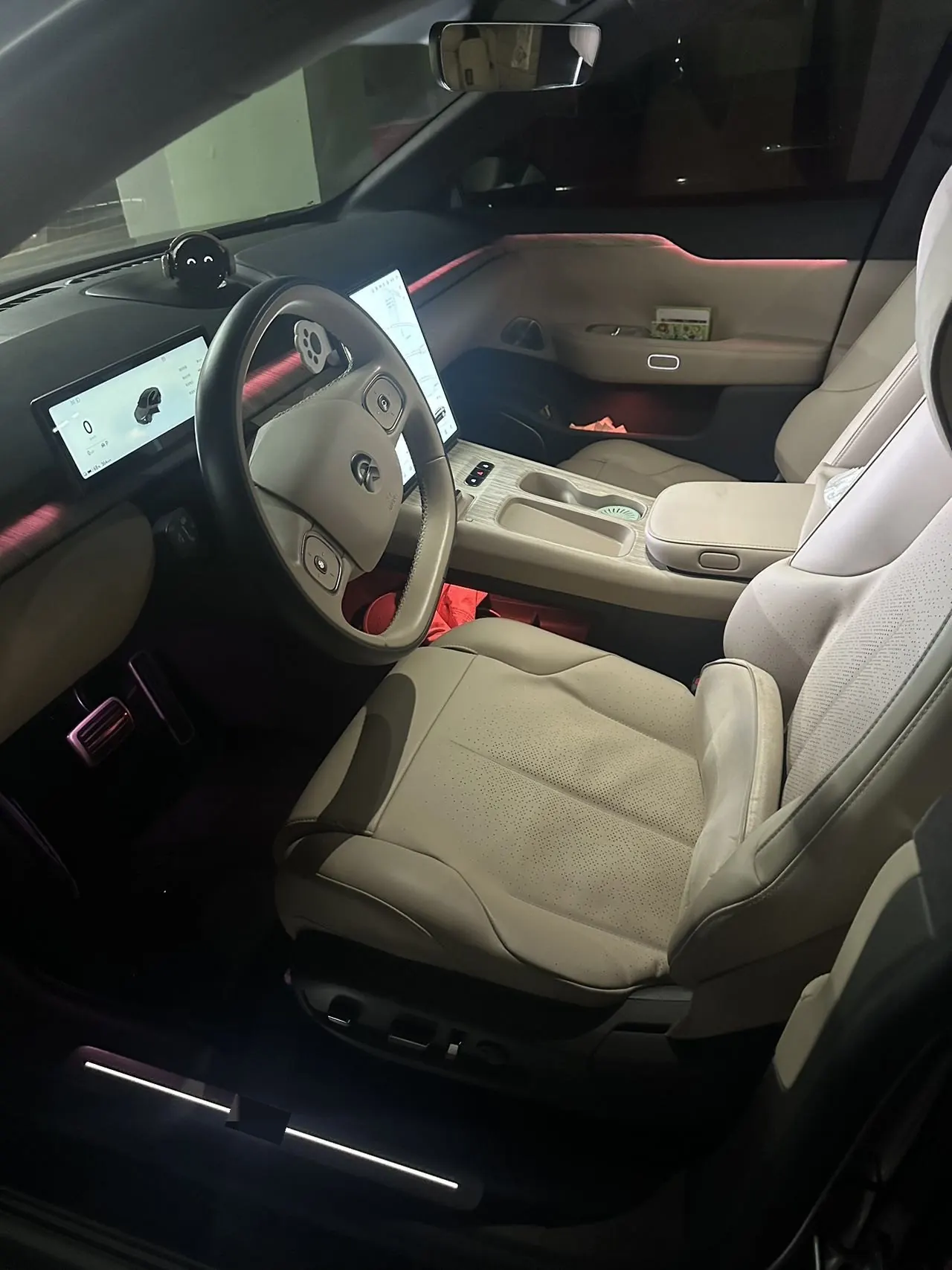NIO 2021 ET7 70kWh automatic gear 4