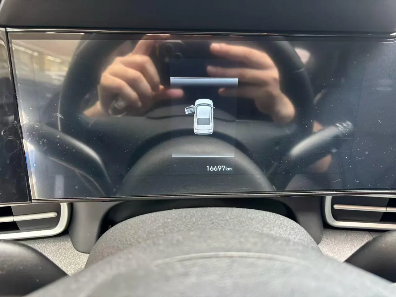 Hyundai 2023 Elantra -3-compartment 1.5 stepless LUX premium automatic gear 7