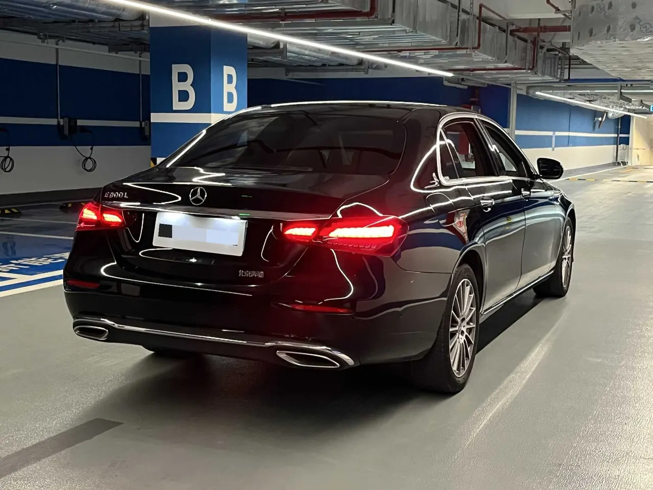 Mercedes Benz E Class 2023 E 260 L 2.0T Automatic 10