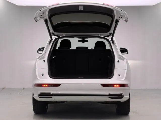 Audi 2020 Q5L 2.0TFSI 40TFSI Rongxiang Fashion Automatic 6