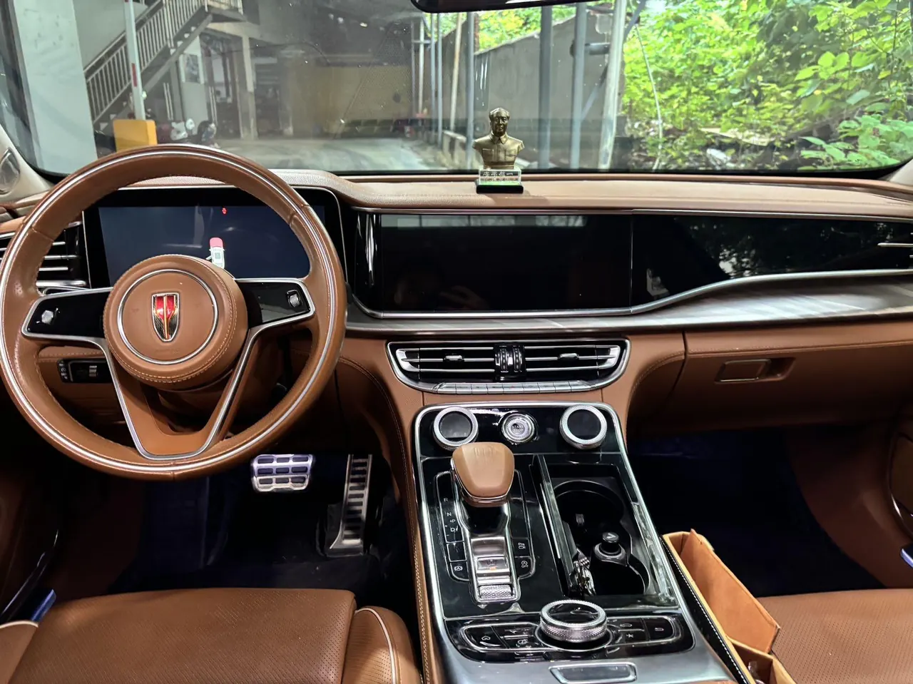 HongQi 2020 H9 48V 2.0T Zhilian Flag Edition Automatic Gear 5